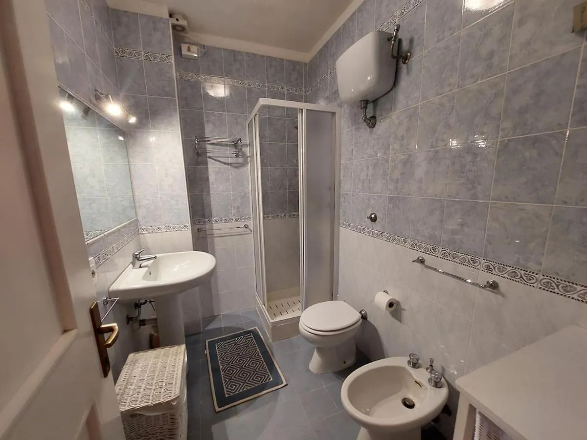 Apartment Appartamento Mare Blu Cavo