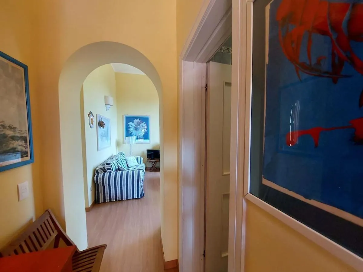 Apartment Appartamento Mare Blu Cavo Italy