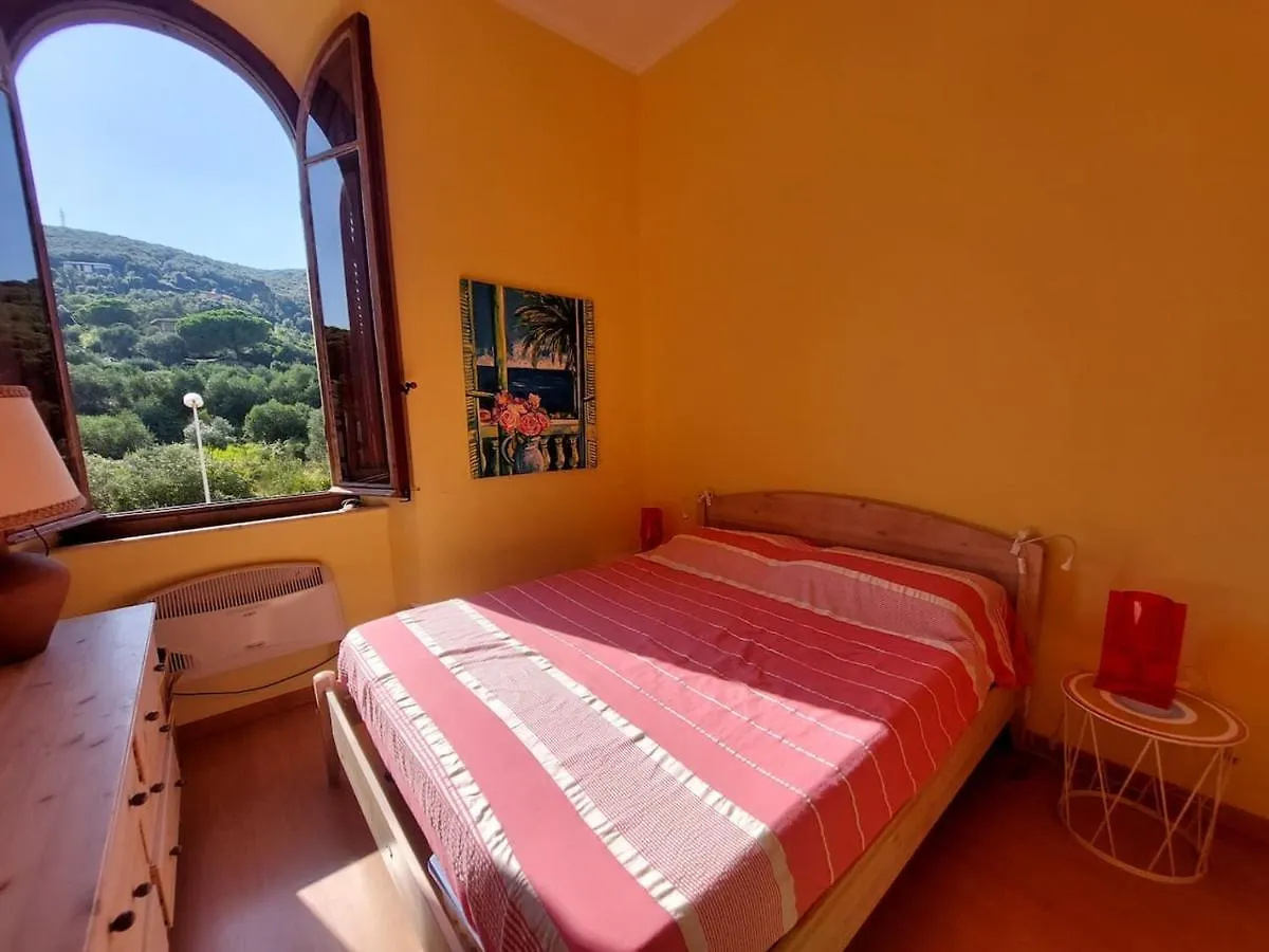 Apartment Appartamento Mare Blu Cavo