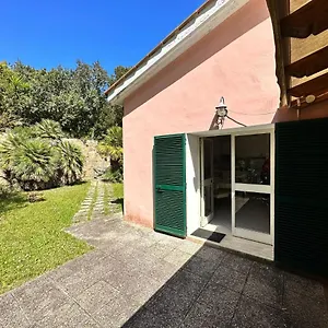 Le Vasche - By The Sea - Cavo